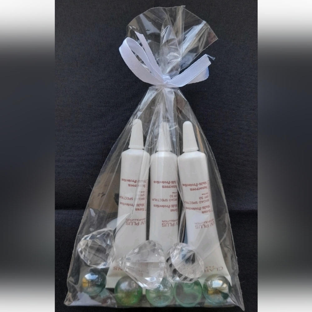 🌊 Lot: 3-Pack Clarins UV Plus Anti-Pollution Sunscreen SPF 50 – 0.3oz each NWOB